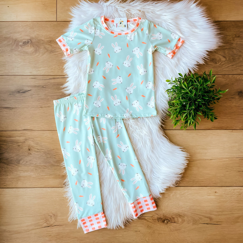 Green Bunnies Lounge Set by TwoCan