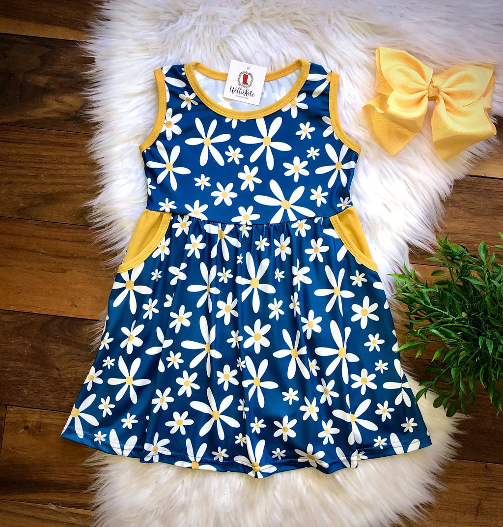 Crazy Daisy Dress by Wellie Kate