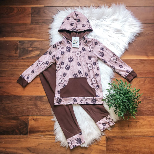 Animal Tracks Jogger Set by TwoCan