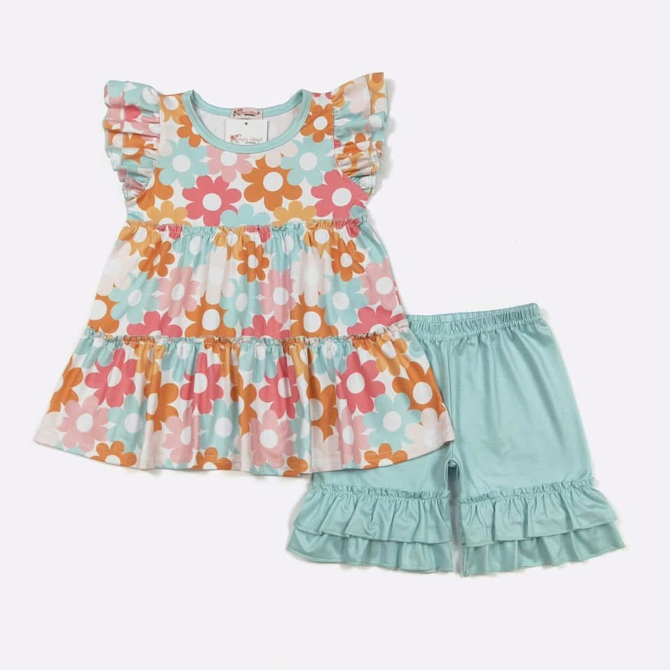 Aqua Daisy Short Set by Clover Cottage