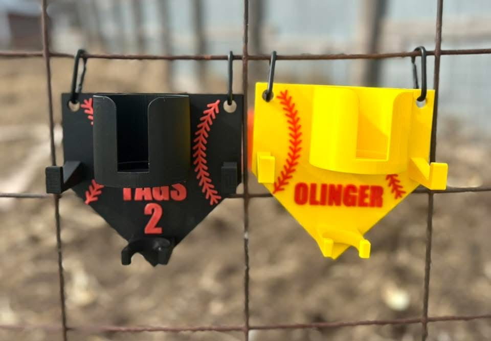 Dugout Buddies (Deluxe with Cup Holder)